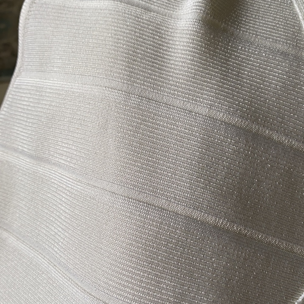 White, Calvin Klein - Picture 3 of 3
